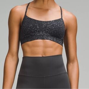 Flow Y Bra Nulu *Light Support, A–C Cups